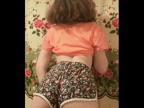 ❤️ Seksuali jauna mažylė nusimeta šortus prieš kamerą ❤ Kokybiškas seksas prie mūsų ☑