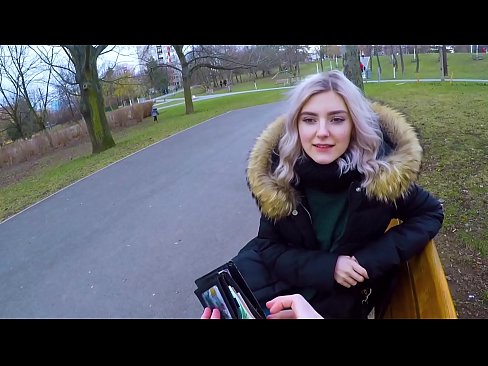 ❤️ Už pinigus nuryja karštą nepažįstamojo spermą - blowjob in the park by Eva Elfie ❤ Kokybiškas seksas prie mūsų ☑
